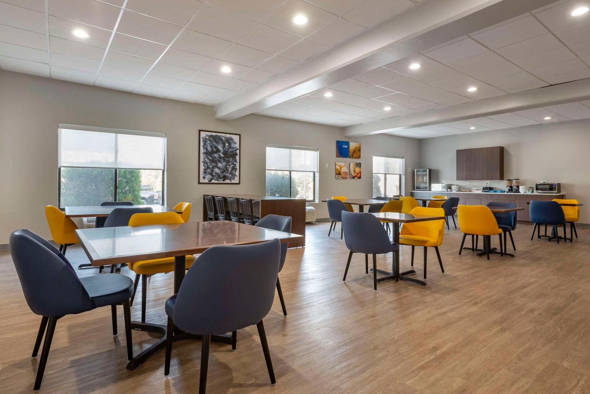 Comfort Inn Philadelphia International Airport West Chester Buitenkant foto