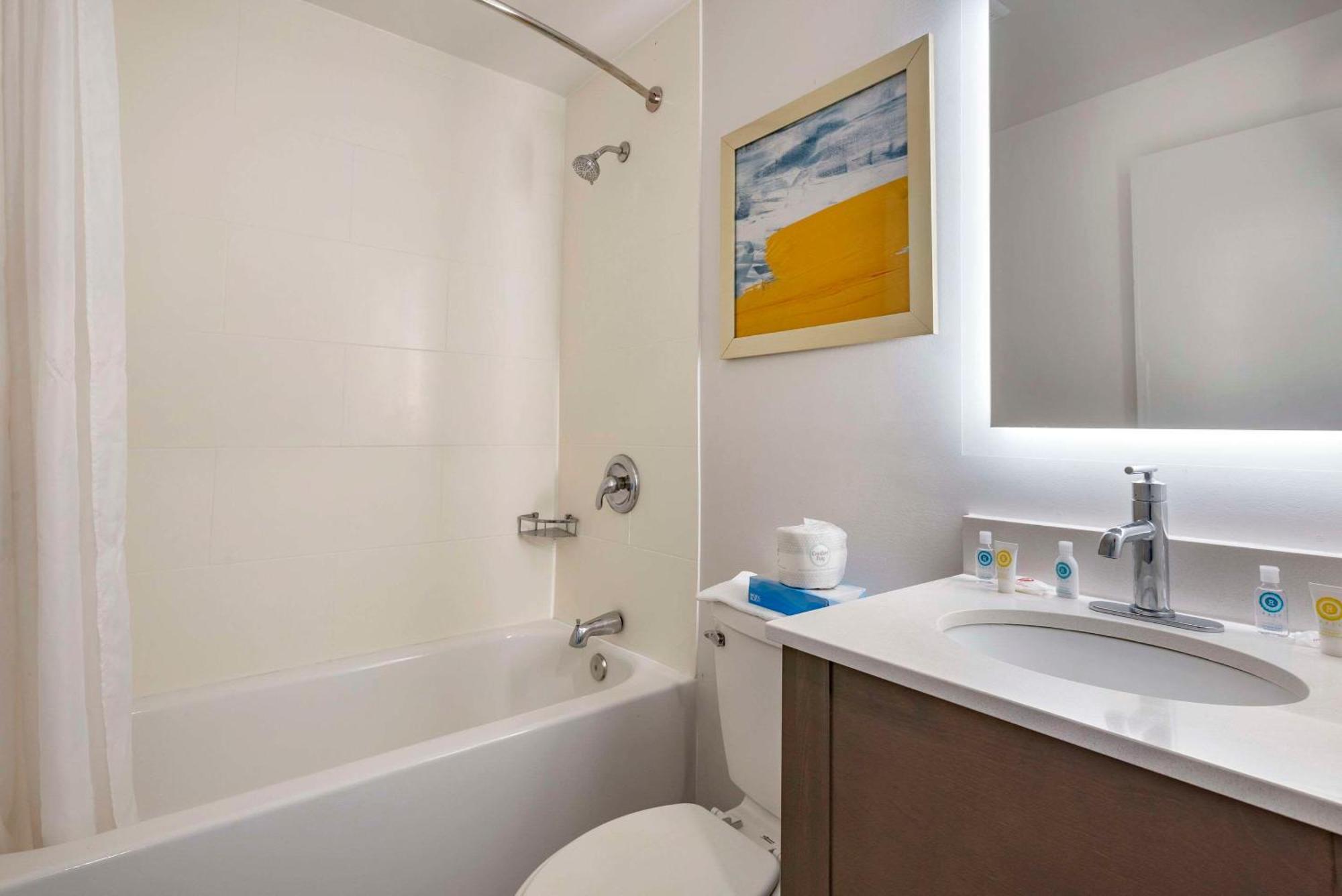 Comfort Inn Philadelphia International Airport West Chester Buitenkant foto